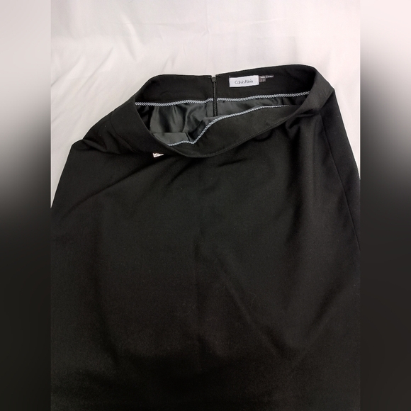 Calvin Klein Black Skirt (#250) - Picture 1 of 7